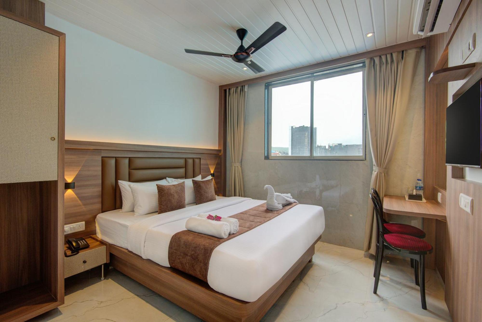 Hotel Galaxy Inn Navi Mumbai Exterior foto